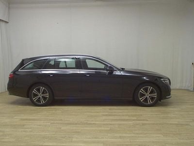 Usata Mercedes E220 Avantgarde 220 CV (161 kW) 2022 Nero Station wagon