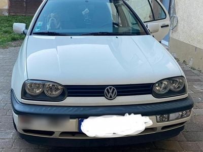 Gebraucht VW Golf III 75 PS (55 kW) 1993 Weiß Kleinwagen