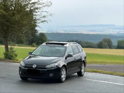Gebraucht VW Golf VI 105 PS (77 kW) 2011 Schwarz Kombi