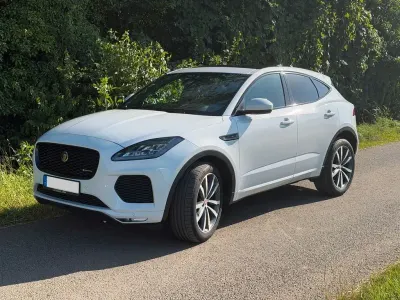 Gebraucht Jaguar E-Pace Chequered Flag 179 PS (131 kW) 2020 Weiß SUV