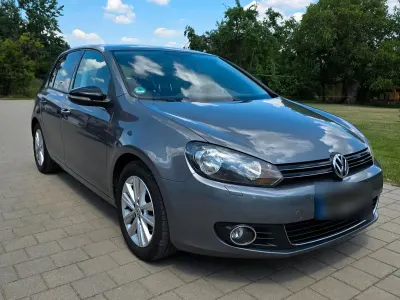 Gebraucht VW Golf VI Style 105 PS (77 kW) 2011 Grau Kleinwagen