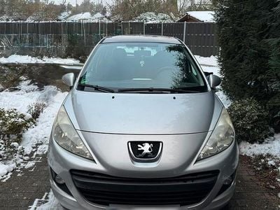 Grau Gebraucht 2010 Peugeot 207 Urban Move Kleinwagen | 3.700 € (Etwas zu teuer)