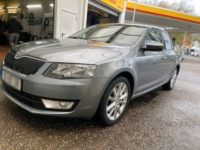 gebraucht Skoda Octavia 1.8 TSI DSG Elegance