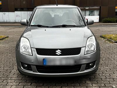 Grau Gebraucht 2008 Suzuki Swift Kleinwagen | 3.499 €