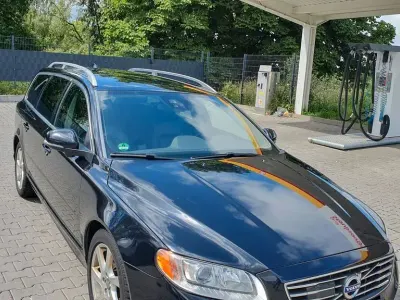 Gebraucht Volvo V70 181 PS (133 kW) 2014 Schwarz Kombi