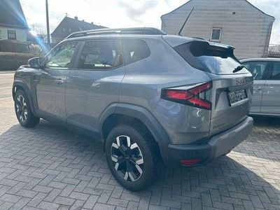 Usado Dacia Duster Extreme 94 HP (69 kW) 2025 Cinzento Sedan