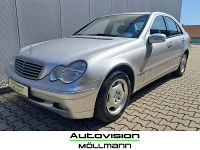 Gebraucht Mercedes C180 143 PS (105 kW) 2003 Silber Limousine