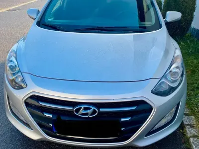 Gebraucht Hyundai i30 136 PS (100 kW) 2017 Grün Limousine