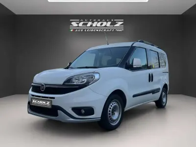 Usata Fiat Doblò Trekking 120 CV (88 kW) 2016 Bianco Monovolume