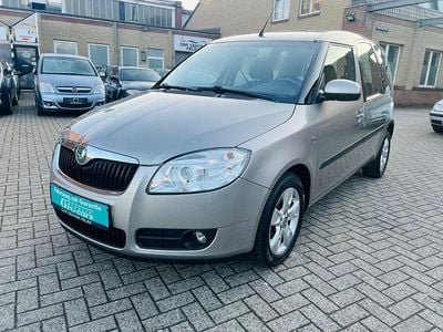 Beige Gebraucht 2008 Skoda Roomster Comfort Van / Kleinbus | 6.790 € (Etwas zu teuer)