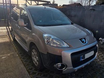 Gebraucht Peugeot Partner Tepee 120 PS (88 kW) 2010 Beige Van / Kleinbus