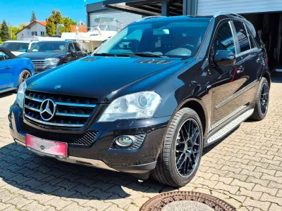 Gebraucht Mercedes ML300 204 PS (150 kW) 2010 Schwarz SUV