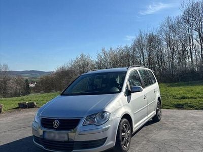 Gebraucht VW Touran 102 PS (75 kW) 2009 Silber Van / Kleinbus