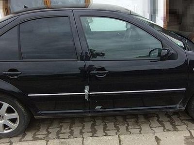 Gebraucht VW Bora 105 PS (77 kW) 2003 Schwarz Limousine