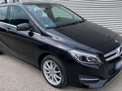 Gebraucht Mercedes B200 Urban 136 PS (100 kW) 2016 Schwarz Van / Kleinbus