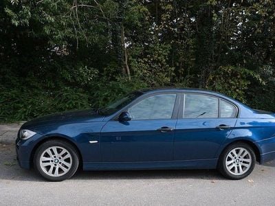Blau Gebraucht 2006 BMW 318 Limousine | 4.500 € (Guter Preis)