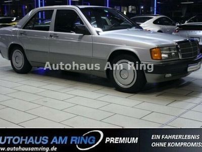 Gebraucht Mercedes 190 118 PS (86 kW) 1989 Silber Limousine