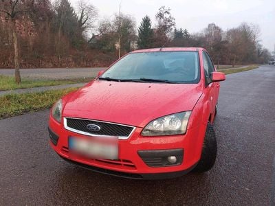 Gebraucht Ford Focus Sport 115 PS (84 kW) 2005 Rot Limousine