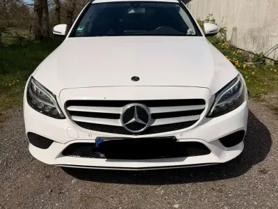 Gebraucht Mercedes C220 194 PS (142 kW) 2020 Weiß Limousine
