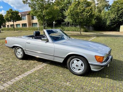 Usata Mercedes SL280 185 CV (136 kW) 1982 Argento Cabrio