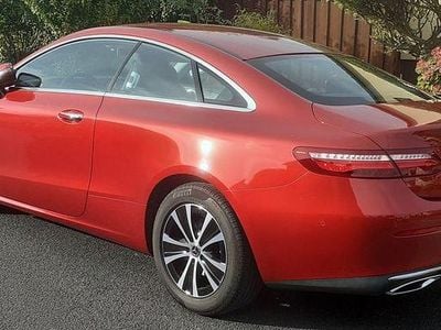 Mercedes E200