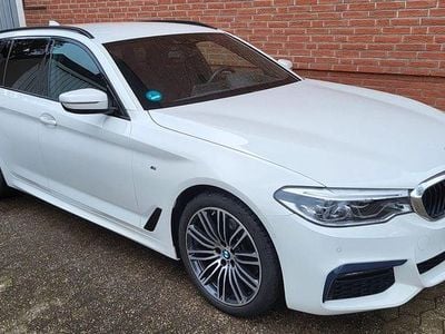 Gebraucht BMW 520 M Sport 190 PS (139 kW) 2019 Weiß Kombi