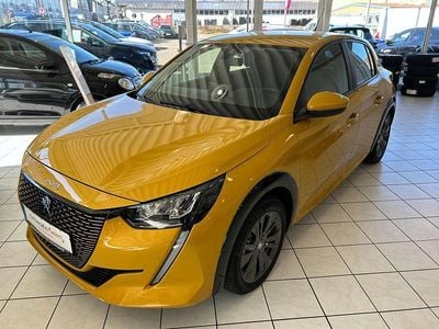 Gebraucht Peugeot e-208 Active 100 kW (136 PS) 2021 Faro gelb Kleinwagen
