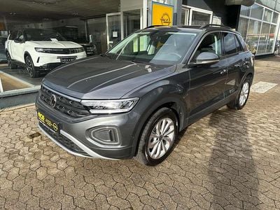 Neu VW T-Roc Life 150 PS (110 kW) 2025 Indiumgrau metallic SUV