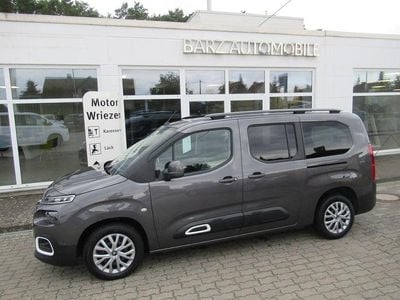 Grau Gebraucht 2019 Citroën Berlingo Shine Van / Kleinbus | 15.900 € (Fairer Preis)