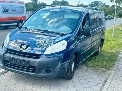 Gebraucht Peugeot Expert 90 PS (66 kW) 2011 Blau Van