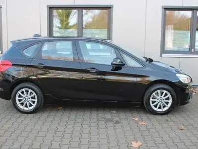 Gebraucht BMW 218 Active Tourer Sport Line 136 PS (100 kW) 2015 Schwarz Van / Kleinbus