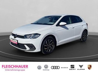Gebraucht VW Polo Life 95 PS (69 kW) 2022 Pure white Kleinwagen