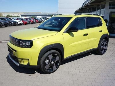 Usata Fiat Grande Panda La Prima 83 kW (113 CV) 2025 Giallo Utilitaria