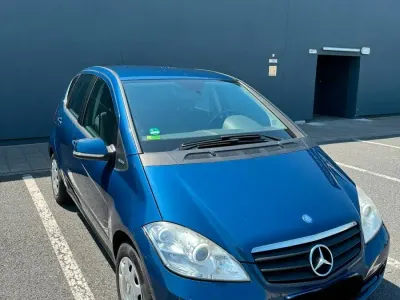 Gebraucht Mercedes A180 116 PS (85 kW) 2010 Blau Kombi