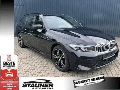 Gebraucht BMW 330 M Sport 245 PS (180 kW) 2025 Schwarz Kombi