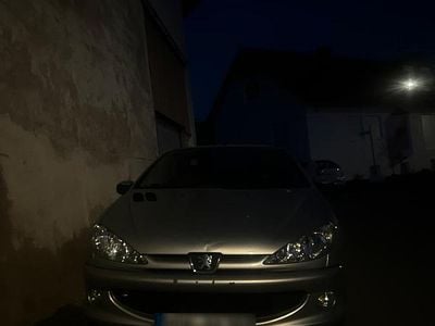 Second-hand Peugeot 206 CC 109 CP (80 kW) 2004 Argintiu Cabrio