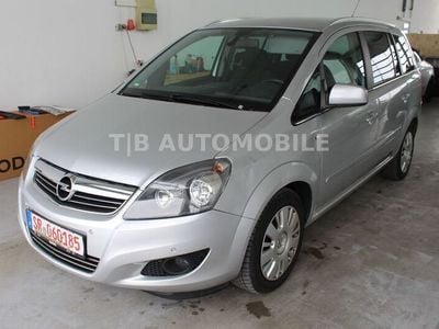 Gebraucht Opel Zafira Design Edition 150 PS (110 kW) 2011 Silber Van / Kleinbus