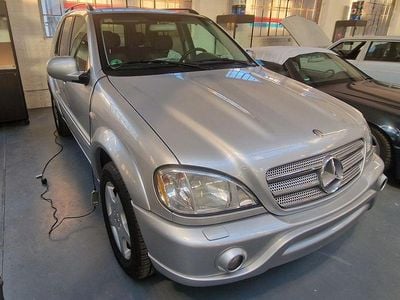 Silber Gebraucht 2001 Mercedes ML55 AMG AMG SUV | 14.999 €