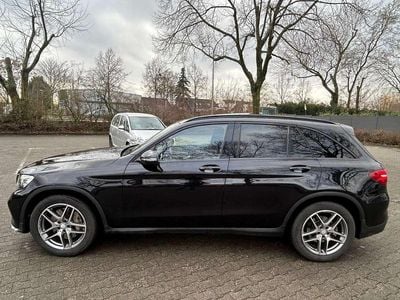 Gebraucht Mercedes GLC220 AMG line 170 PS (125 kW) 2016 Obsidianschwarz  metalliclack SUV