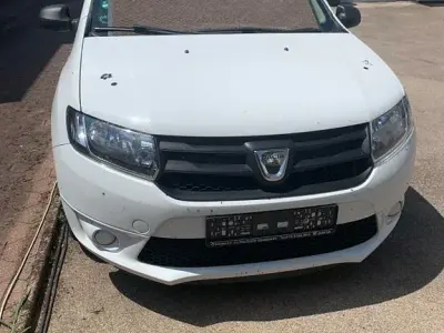 Gebraucht Dacia Logan MCV Ambiance 75 PS (55 kW) 2015 Weiß Limousine