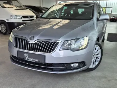 Gebraucht Skoda Superb Exclusive 140 PS (102 kW) 2014 Grau Kombi