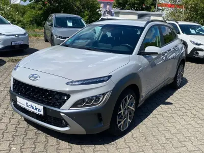 Gebraucht Hyundai Kona Prime 141 PS (103 kW) 2022 Cyber grey / met SUV