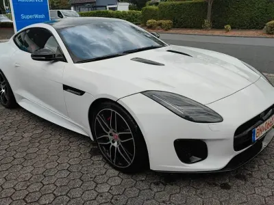 Gebraucht Jaguar F-Type Chequered Flag 300 PS (220 kW) 2019 Weiß Coupé