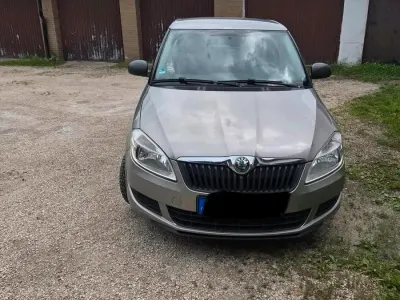 Gebraucht Skoda Fabia 70 PS (51 kW) 2010 Braun Limousine