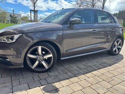 Usata Audi A1 Sportback S-Line 95 CV (69 kW) 2016 Marrone Utilitaria