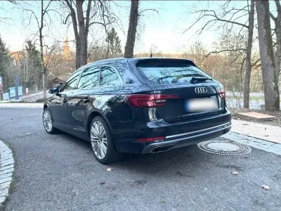 Gebraucht Audi A4 Sport 150 PS (110 kW) 2018 Schwarz Kombi