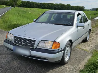Gebraucht Mercedes C180 AMG 122 PS (89 kW) 1993 Silber Limousine