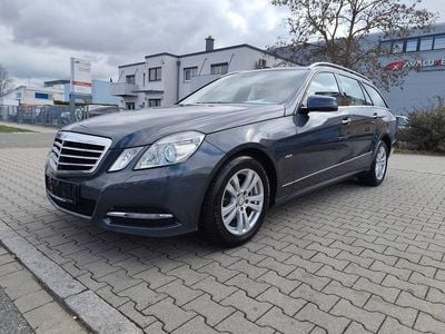 Gebraucht Mercedes E220 Avantgarde 170 PS (125 kW) 2011 Grau Limousine