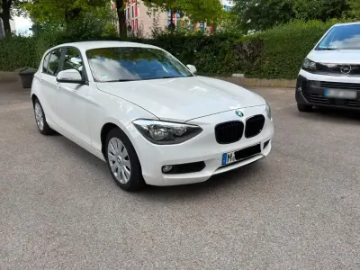 Gebraucht BMW 116 Sport Line 136 PS (100 kW) 2012 Weiß Kleinwagen