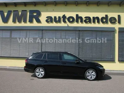 Neu VW Golf VIII 150 PS (110 kW) 2026 Schwarz Limousine